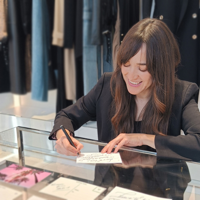 Caligrafía y Grabado en directo para marcas de lujo